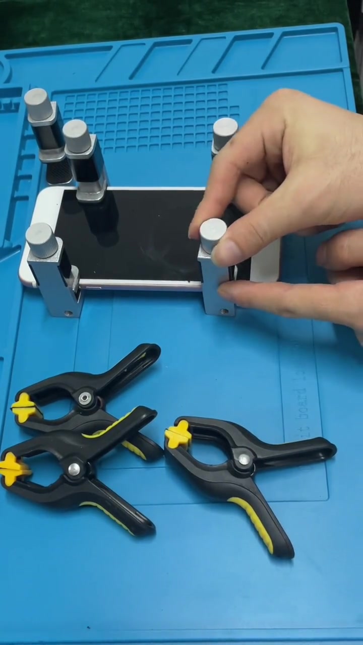 手機(jī)主板維修關(guān)鍵工具 高性能保壓夾具的應(yīng)用與優(yōu)勢(shì)